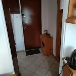 Apartment Spacious Near The Center Of 50m2 70' Tv And Ac