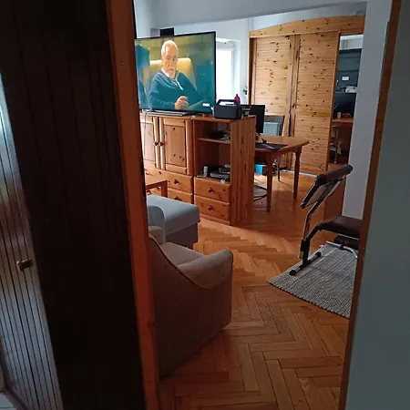 Apartamento Spacious Near The Center Of 50m2 70' Tv And Ac