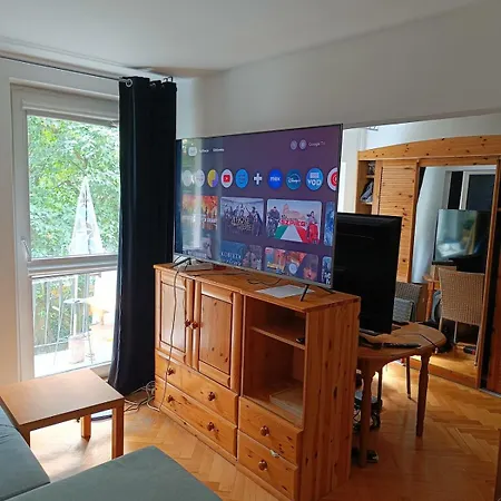 Spacious Near The Center Of 50m2 70' Tv And Ac Apartamento *