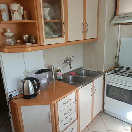 Spacious Near The Center Of 50m2 70' Tv And Ac * Łódź