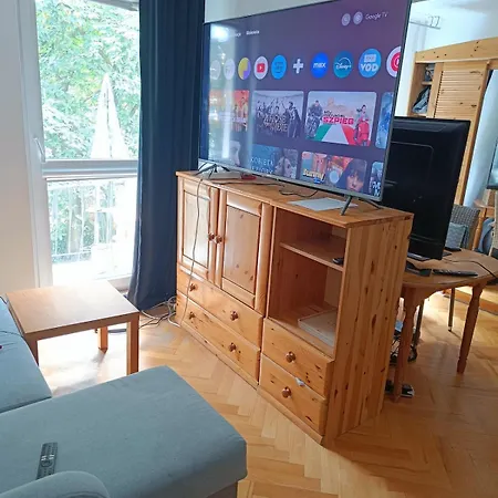 Spacious Near The Center Of 50m2 70' Tv And Ac Apartamento Łódź