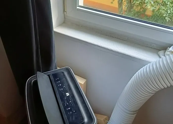 Spacious Near The Center Of 50m2 70' Tv And Ac *