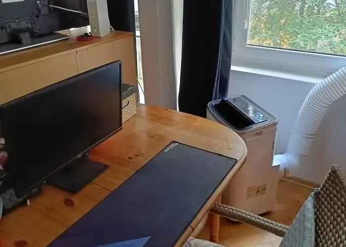 Spacious Near The Center Of 50m2 70' Tv And Ac Apartamento Łódź