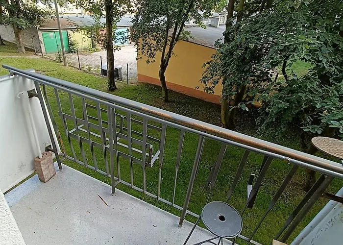 Spacious Near The Center Of 50m2 70' Tv And Ac Łódź